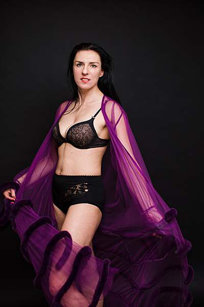middle-aged-woman-dancing-in-black-lingerie-purple-robe-dressing-gown-lingerie-photo-shoot-north-london