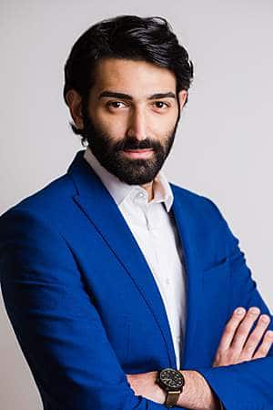 asian-man-personal-branding-photo-in-blue-suit-london