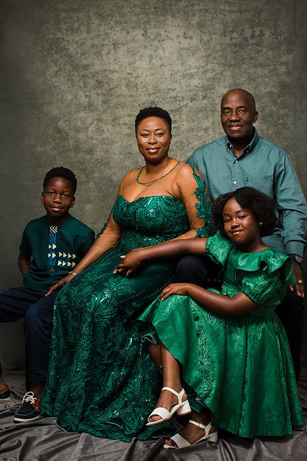 glamourous-family-portrait-canvas-painting-style-green-tone-photo-studio-london